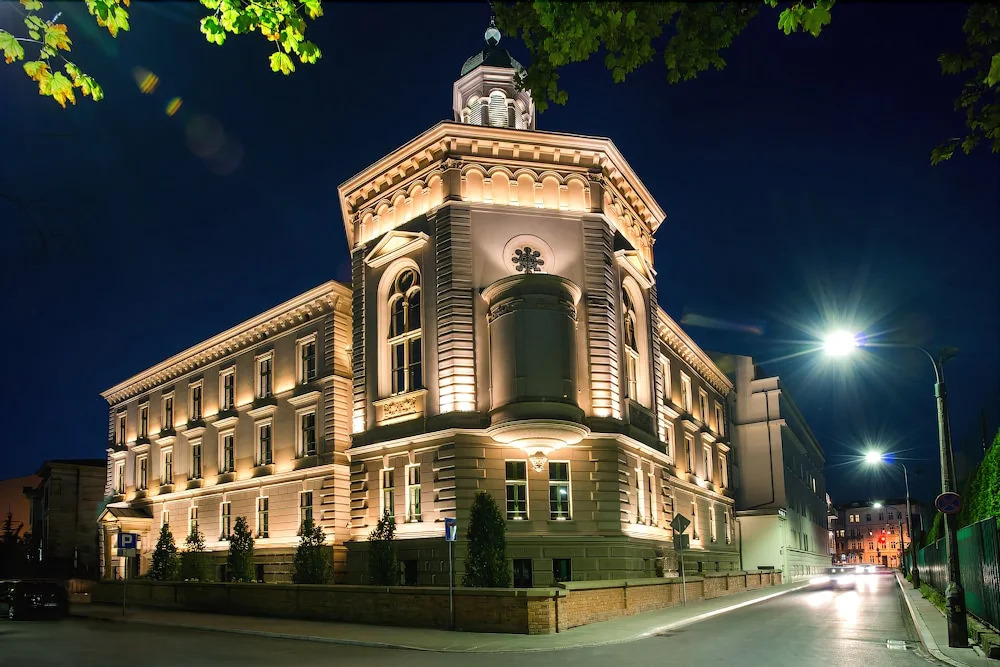 Avesa Luxury Apartments by Wawel Castle