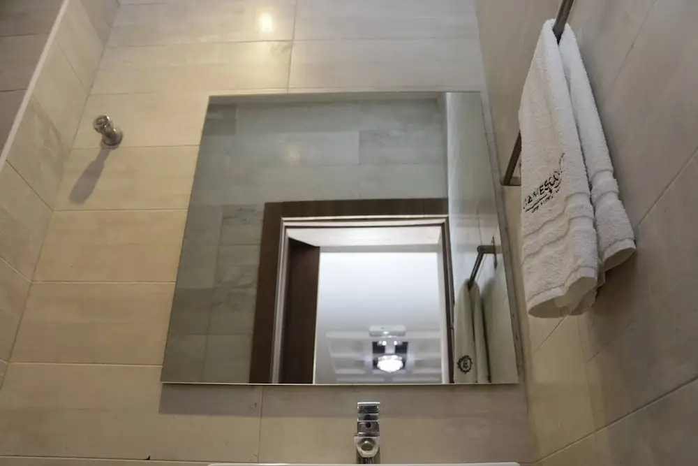 James Court Hotel & Luxury Apartments