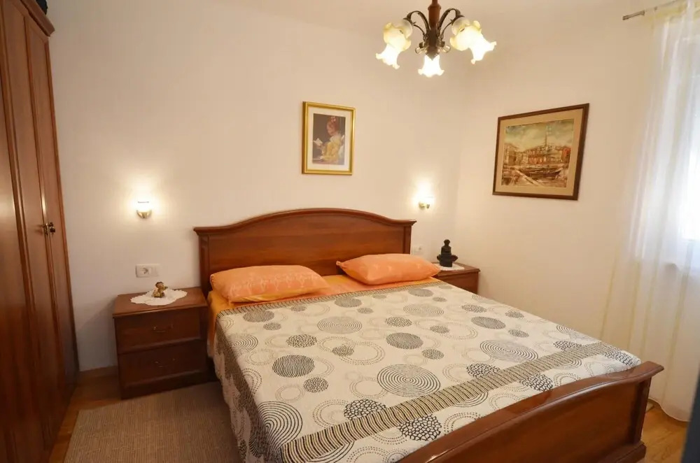 Emma in Rovinj With 1 Bedrooms and 1 Bathrooms