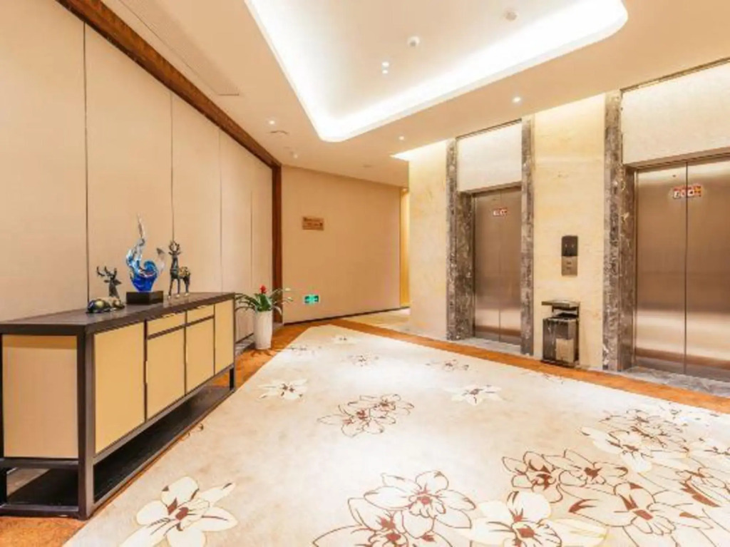 Sovereign Garden Hotel