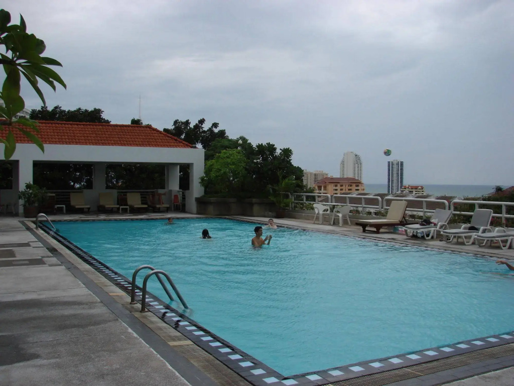 Abricole Pattaya