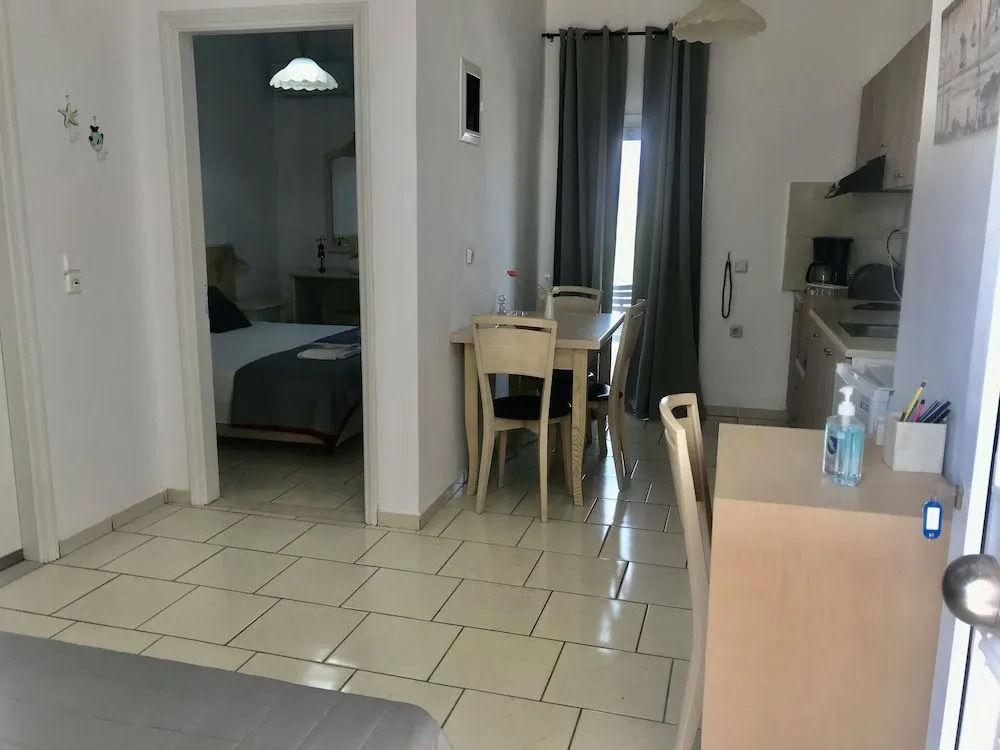 Sea View Apts & Suites by Pachiplex