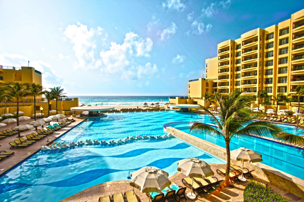 Holiday Inn Club Vacations The Royal Sands All Inclusive