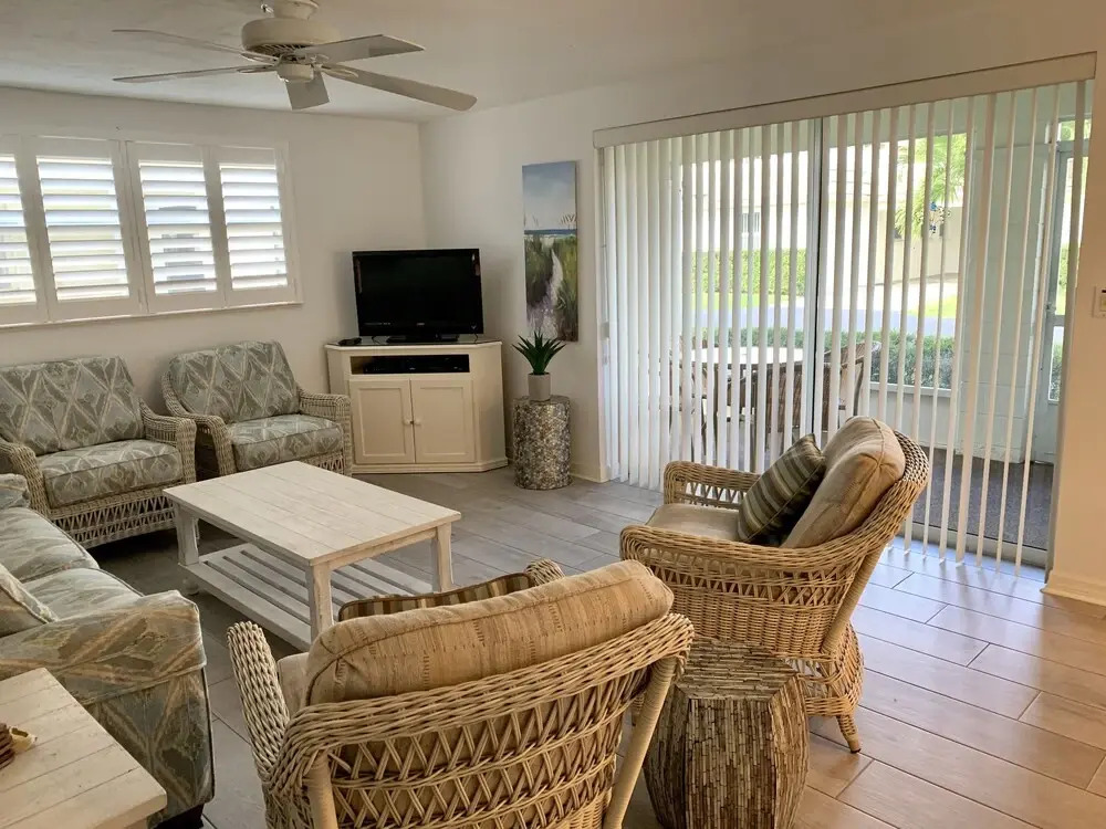 Island House Beach Resort V32 by RedAwning