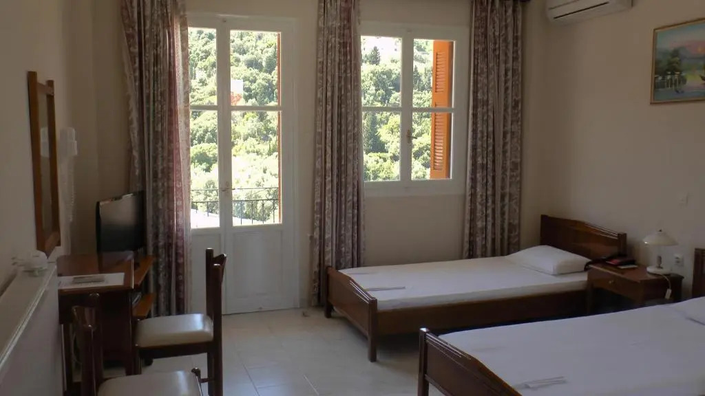 Captains Apartments
