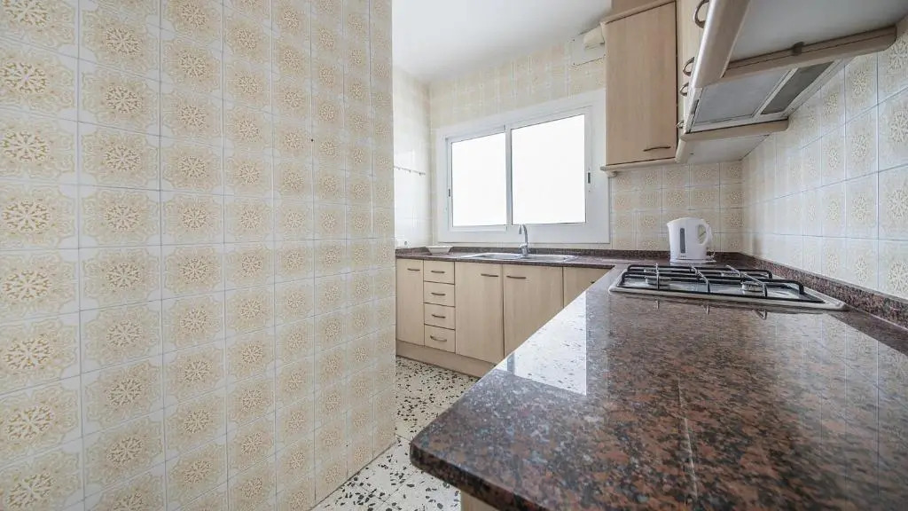 R28 Apartamento Montserrat 11-3