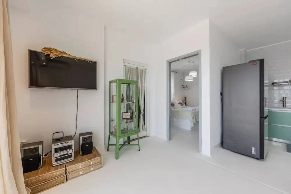 Sunkissed Apartment 1BR Amazing Views by the Sea