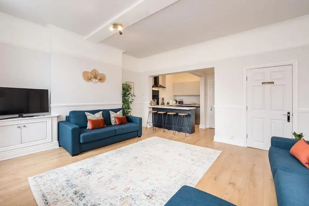 Host Apartments Seel St Modern Townhouse Apt