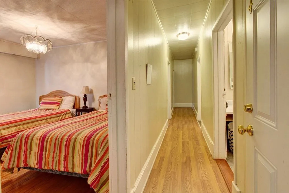Suites on Main