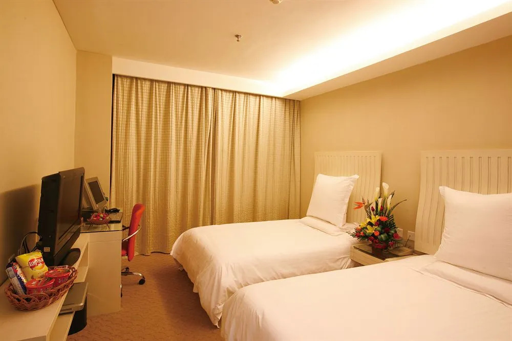 Xiangbao Lake Hotel