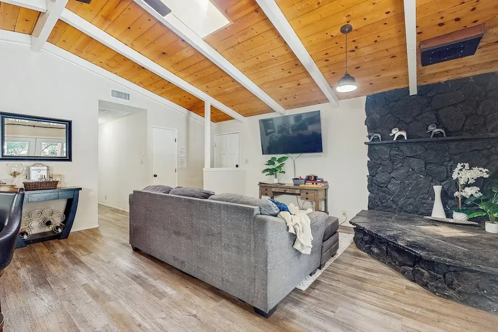 4BR Home Near Yosemite w/ Pool Table