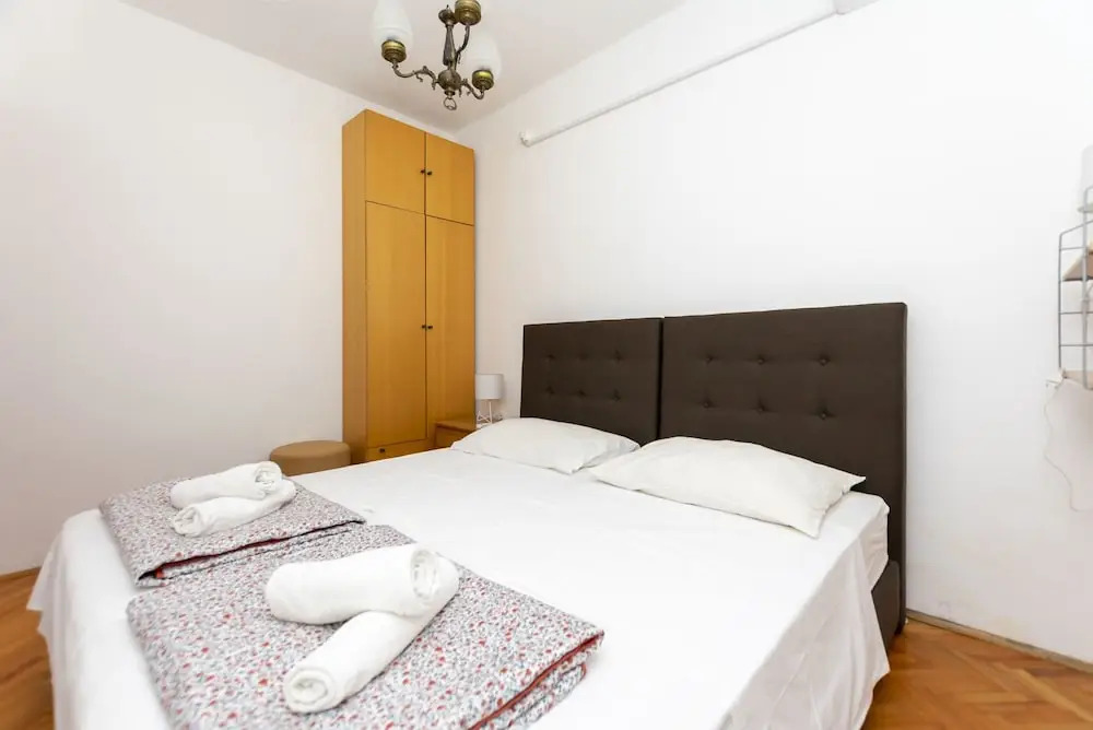 Apartments Djani