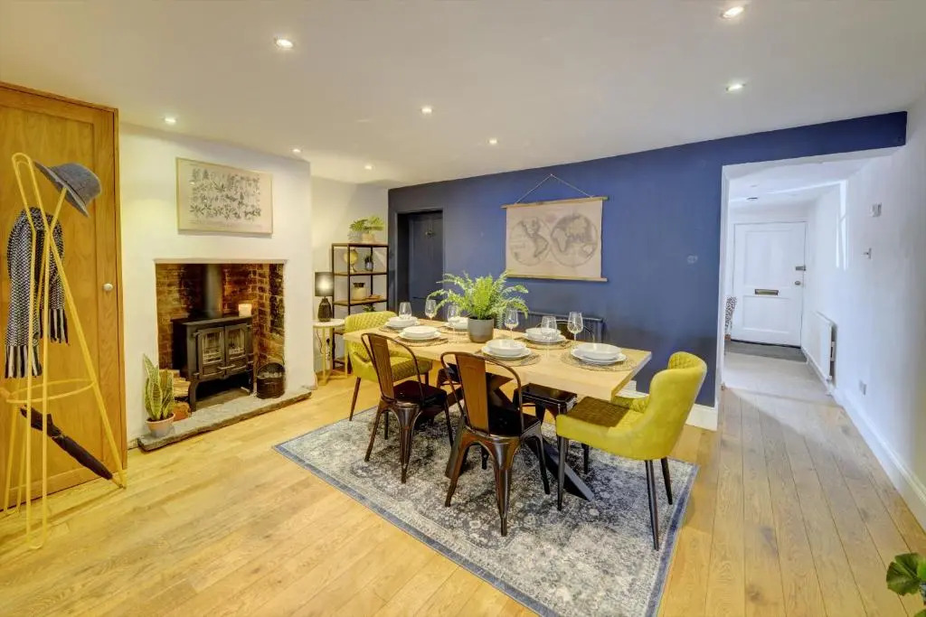 Church Bells House by Spa Town Property - 3 Bedroom Georgian Townhouse in Central Warwick