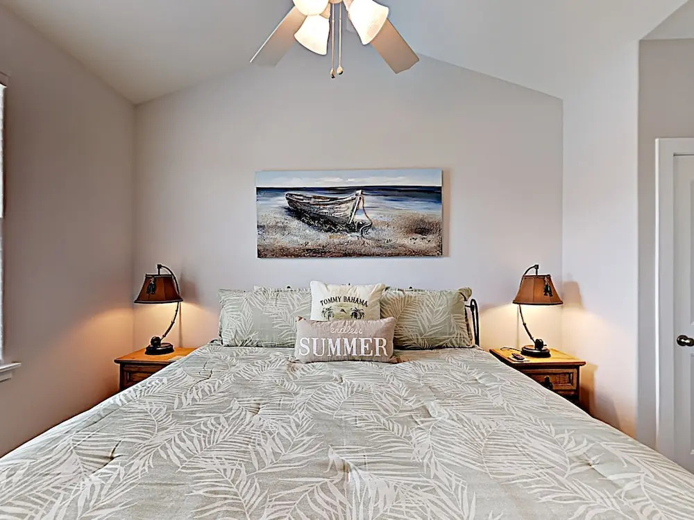 Beachside Bungalo 3 Bedroom Townhouse