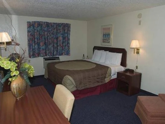 Heaven Hotel Lodge of Pensacola