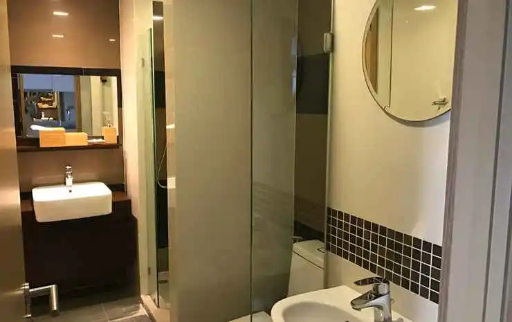Luxury Condo Sukhumvit 11-13 Asoke Nana nightlife