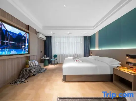 Left  Bank Yunji  Hotel