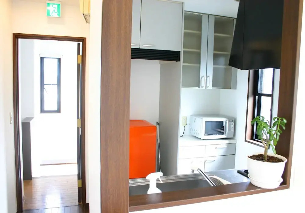 916 Travel Inn
