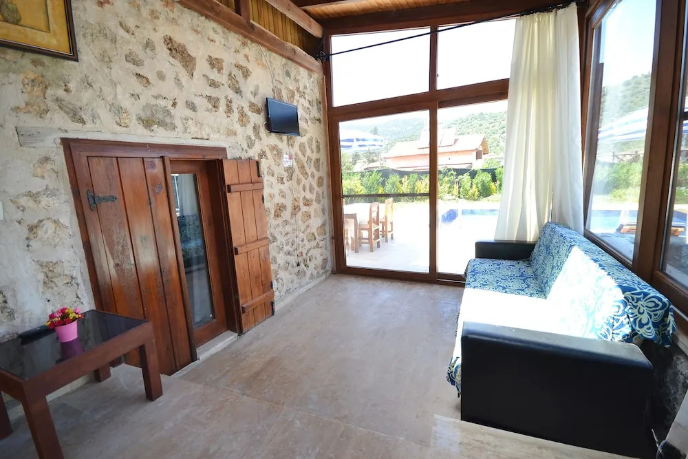 KAY5200 Villa Luvi 2 Bedrooms