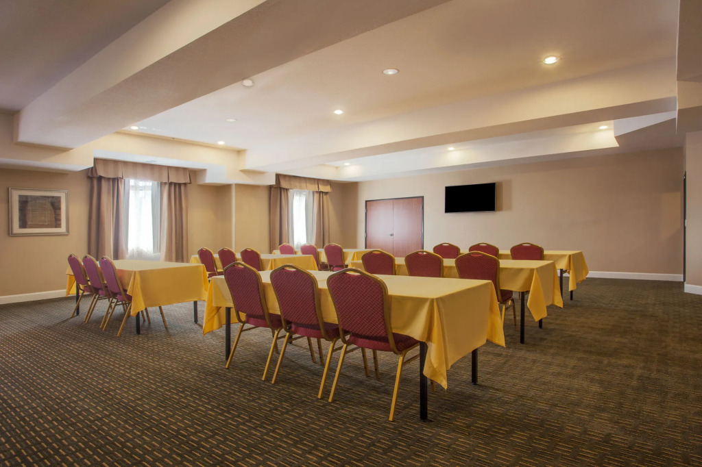 Holiday Inn Express Newport by IHG