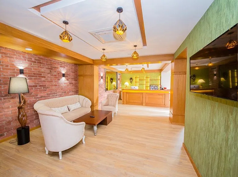 F&M Hotel 2