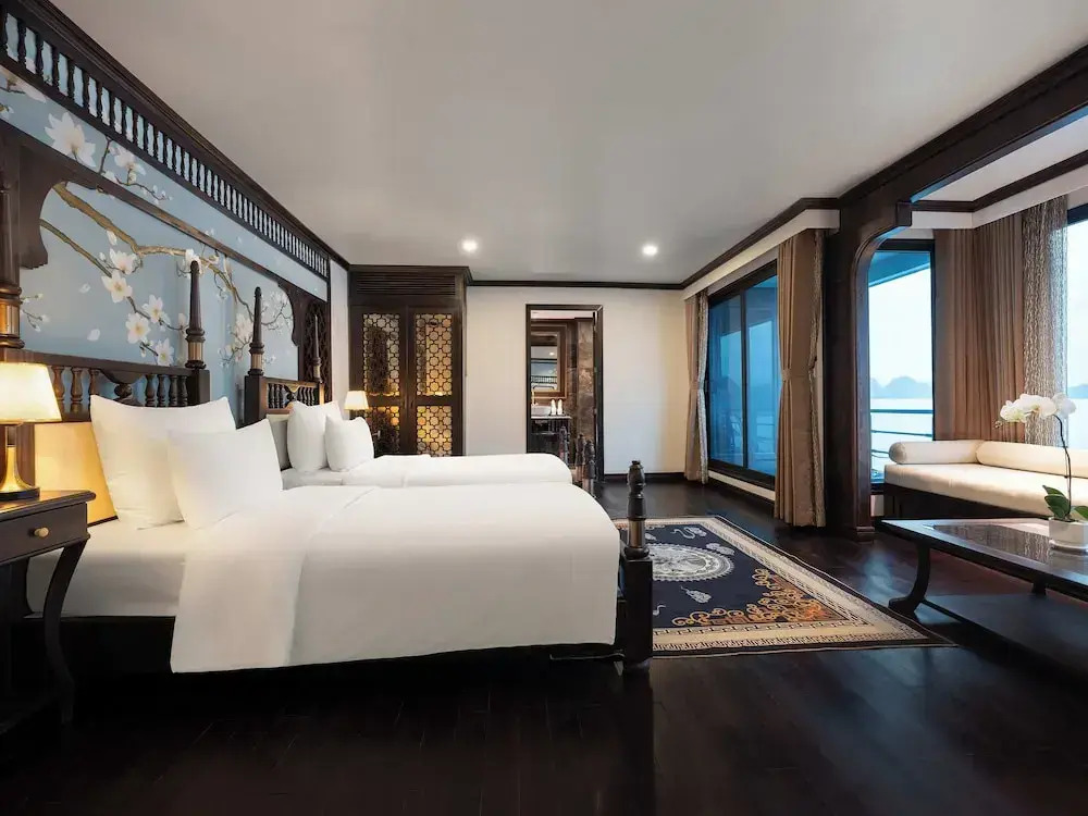 Velar of the Sea Cruise