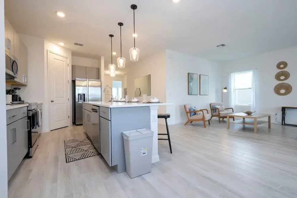 Stunning 4Bd Close to Disney Glen at West Haven 2198