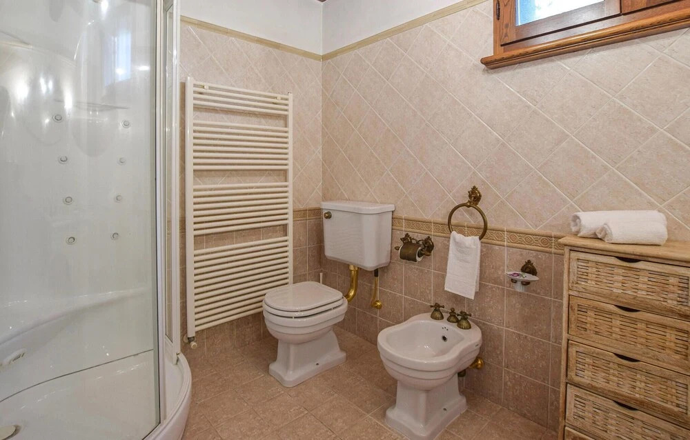 Nice Home In Camaiore Lu
