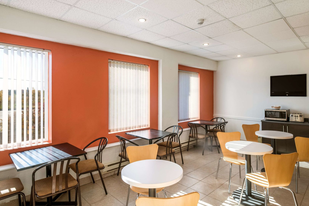 Motel 6-Moncton, NB