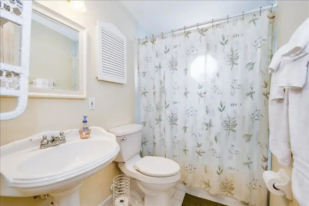 ANCHOR INN - Unit 1 apts