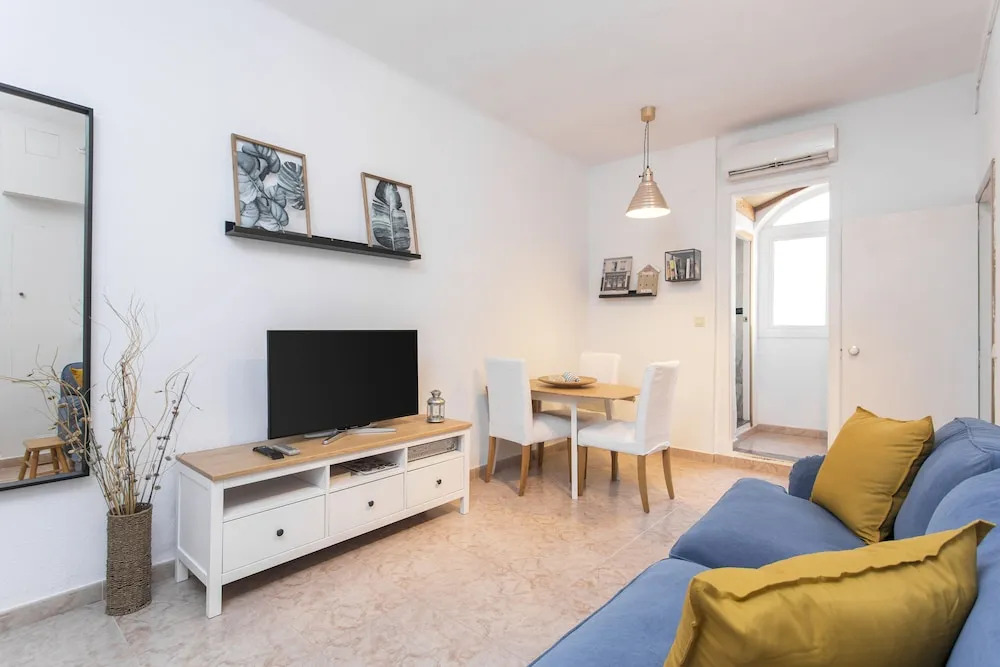 Madrona Apartment