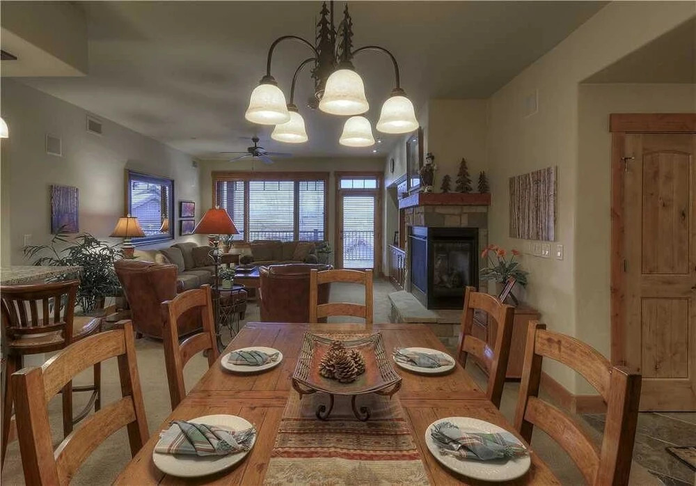 5203 Emerald Lodge, Trappeur's Crossing Apartment 4