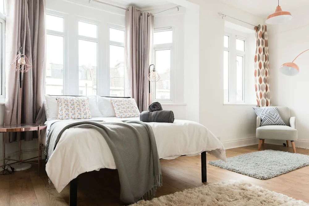 Wonderful Spacious 6 Bed Home in Heart of Bath