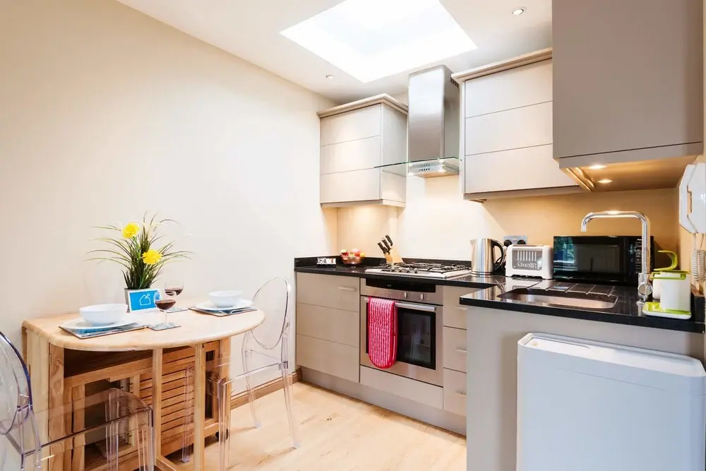 The Kempsford Gardens Nest - AG01