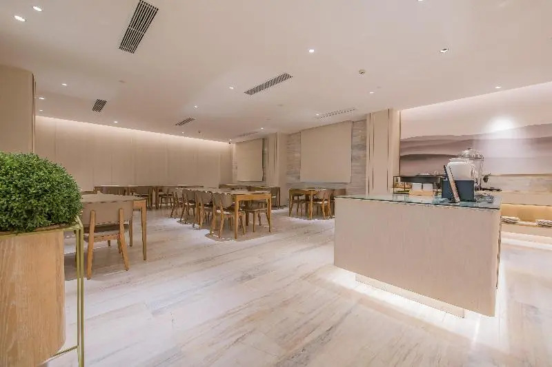 Ji Hotel Chengdu Taikoo Li Binjiang Road