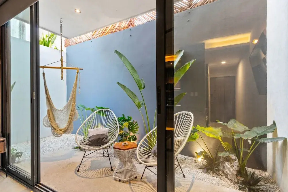 Searena Boutique Condos - Adults Only