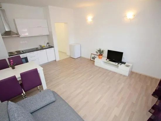 Apartments Luna