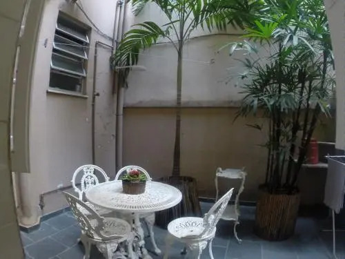 2 Quartos No Coracao Do Leblon Leb12