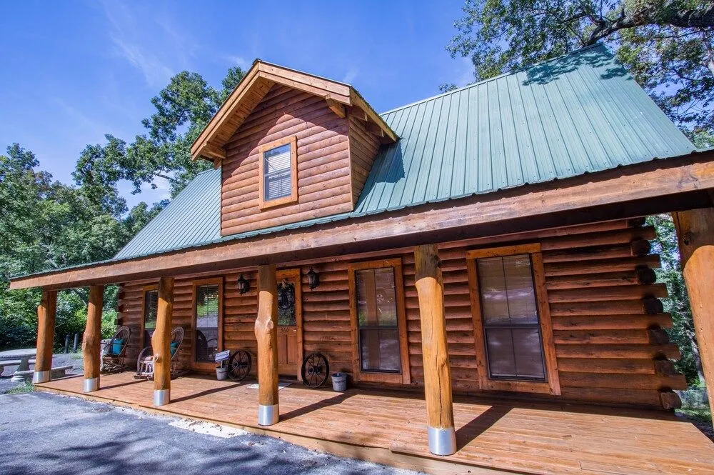 The Lazy K 3 Bedroom Cabin by RedAwning