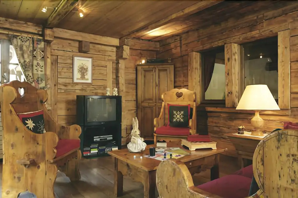 Les Chalets de la Serraz