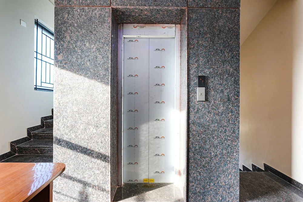 FabHotel Whitefield Suites - Nr ITPL Main raod