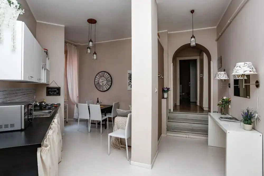 American Uni 2Br Lovely Apt