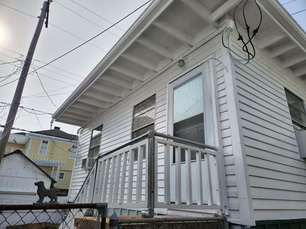 Cozy Church Street Apartment In Historic Galveston 2 Bedroom Apts