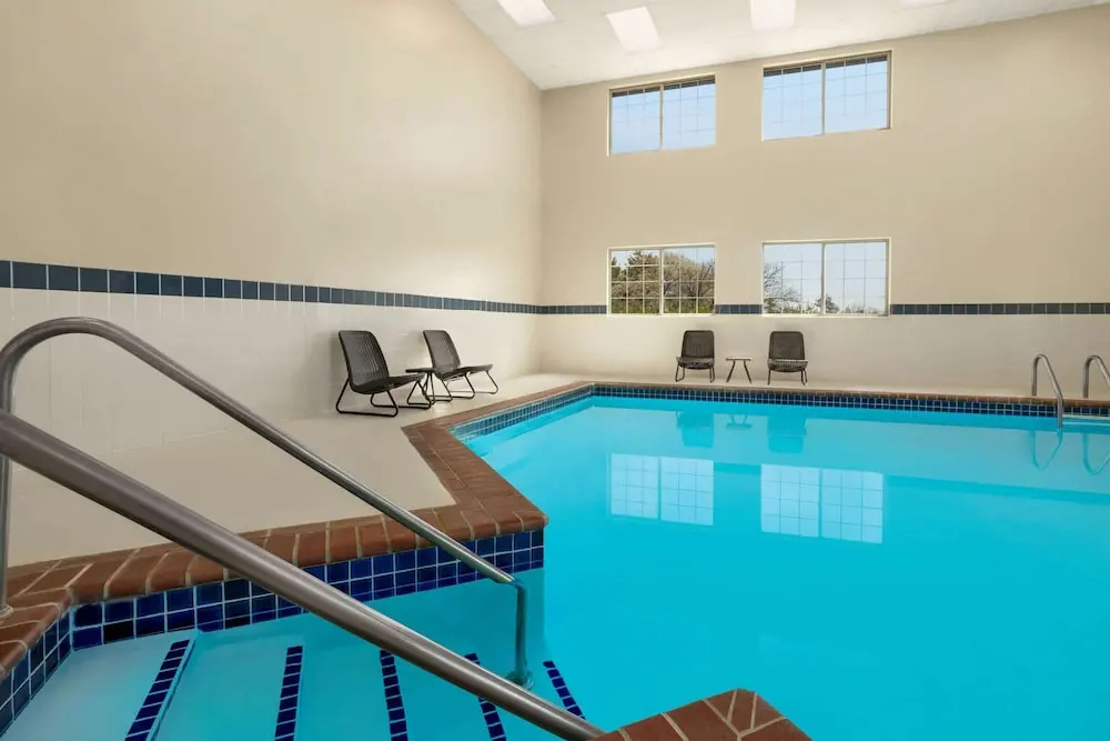 Econo Lodge Blackwell I 35