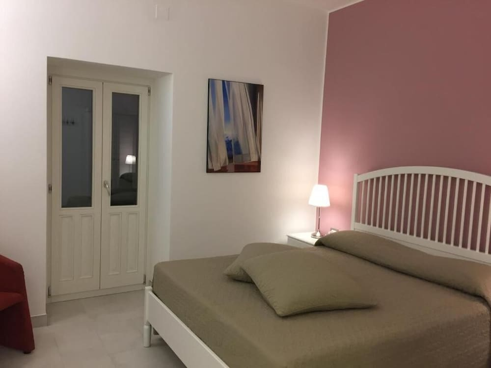 Isola Charm B&B - Pool & Nature Stay