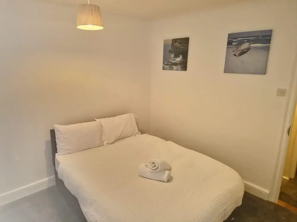 Britton Street Retreat - 4 Bedroom House
