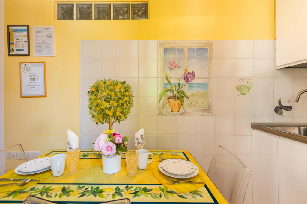 Monti Romantic Sunshine Maisonette