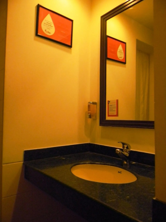 Red Fox by Lemon Tree Hotels, East Delhi