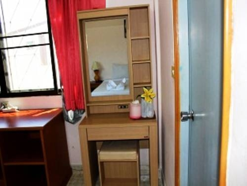 Full Moon Guesthouse