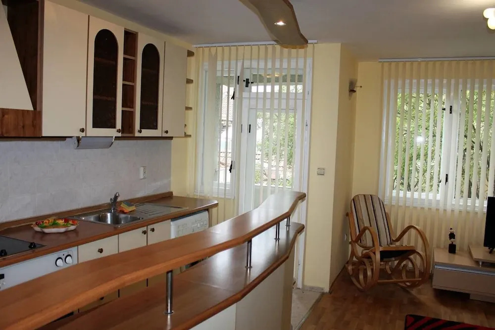 Fm Premium 1 Bdr Apartment Cozy Central Varna